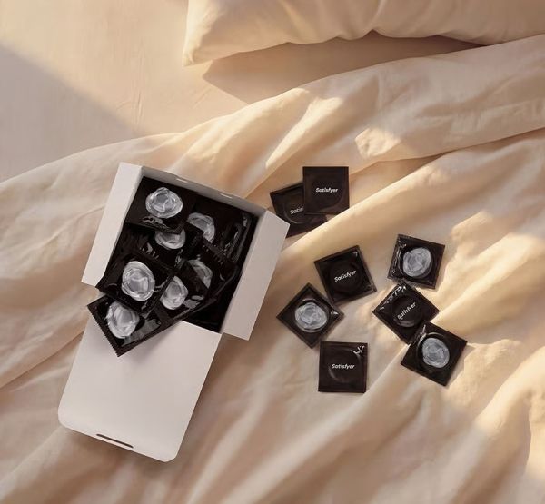 Satisfyer XXL екстра широк латексов презерватив 64 mm – 1 бр.