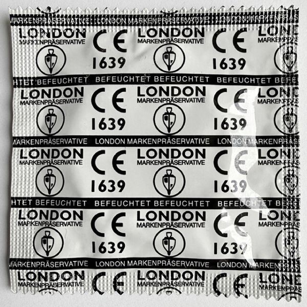Durex London Wet Classic Lubricated Natural Latex Condom 52 mm – 1 pc.