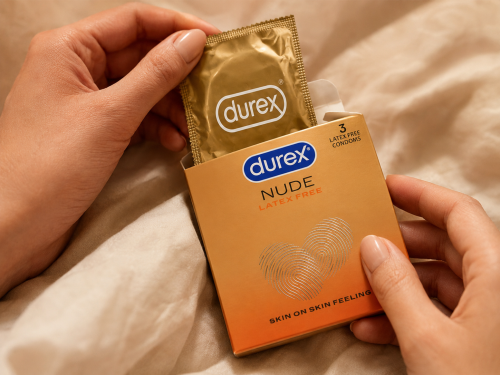 Durex Nude Latex Free нелатексови презервативи от полиизопрен 56 mm – опаковка 3 бр.