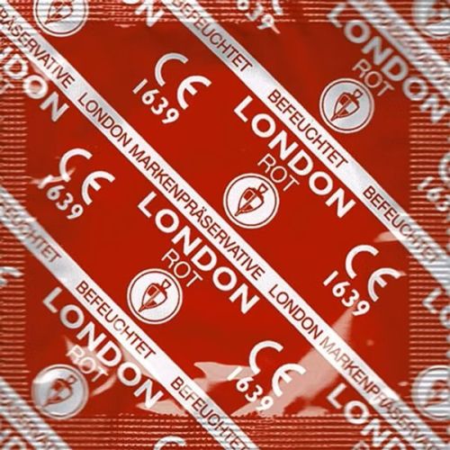 London Red червен латексов презерватив с аромат на ягода 56 mm – 1 бр.